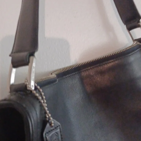 Vintage Black Coach Shoulder bag - Picture 4 of 16